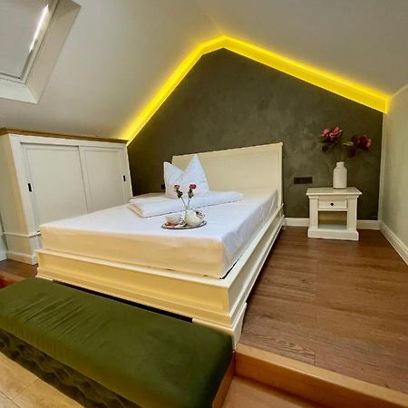 Casa Del Sole Hotell Alba Iulia Eksteriør bilde
