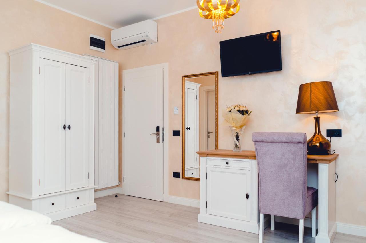 Casa Del Sole Hotell Alba Iulia Eksteriør bilde