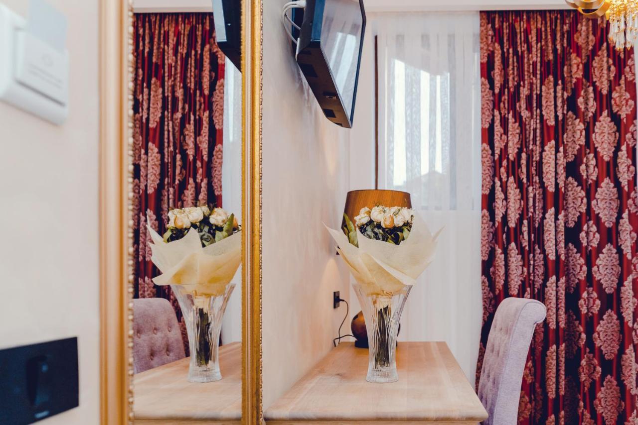 Casa Del Sole Hotell Alba Iulia Eksteriør bilde