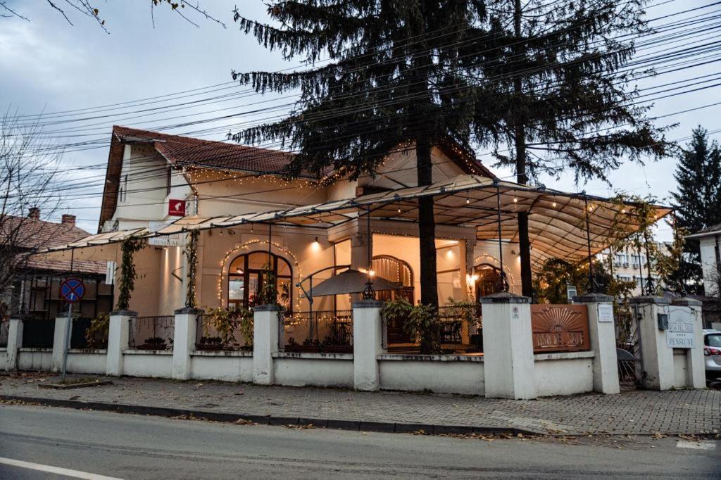 Casa Del Sole Hotell Alba Iulia Eksteriør bilde